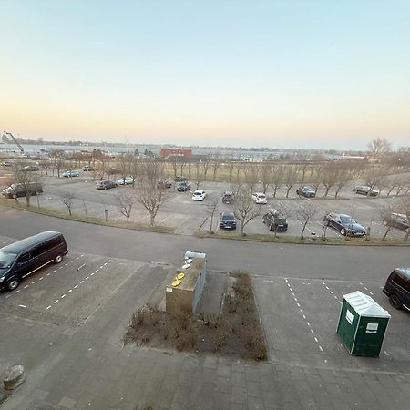 Strandlaeufer Burgtiefe auf Fehmarn Buitenkant foto